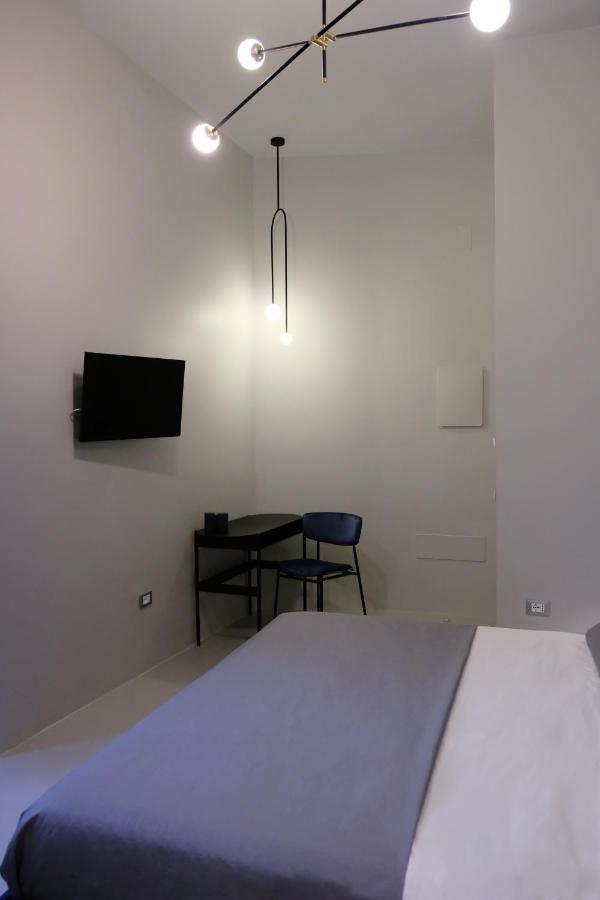 Luciani 33 Luxury Rooms 살레르노 외부 사진