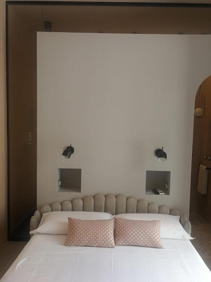Luciani 33 Luxury Rooms 살레르노 외부 사진